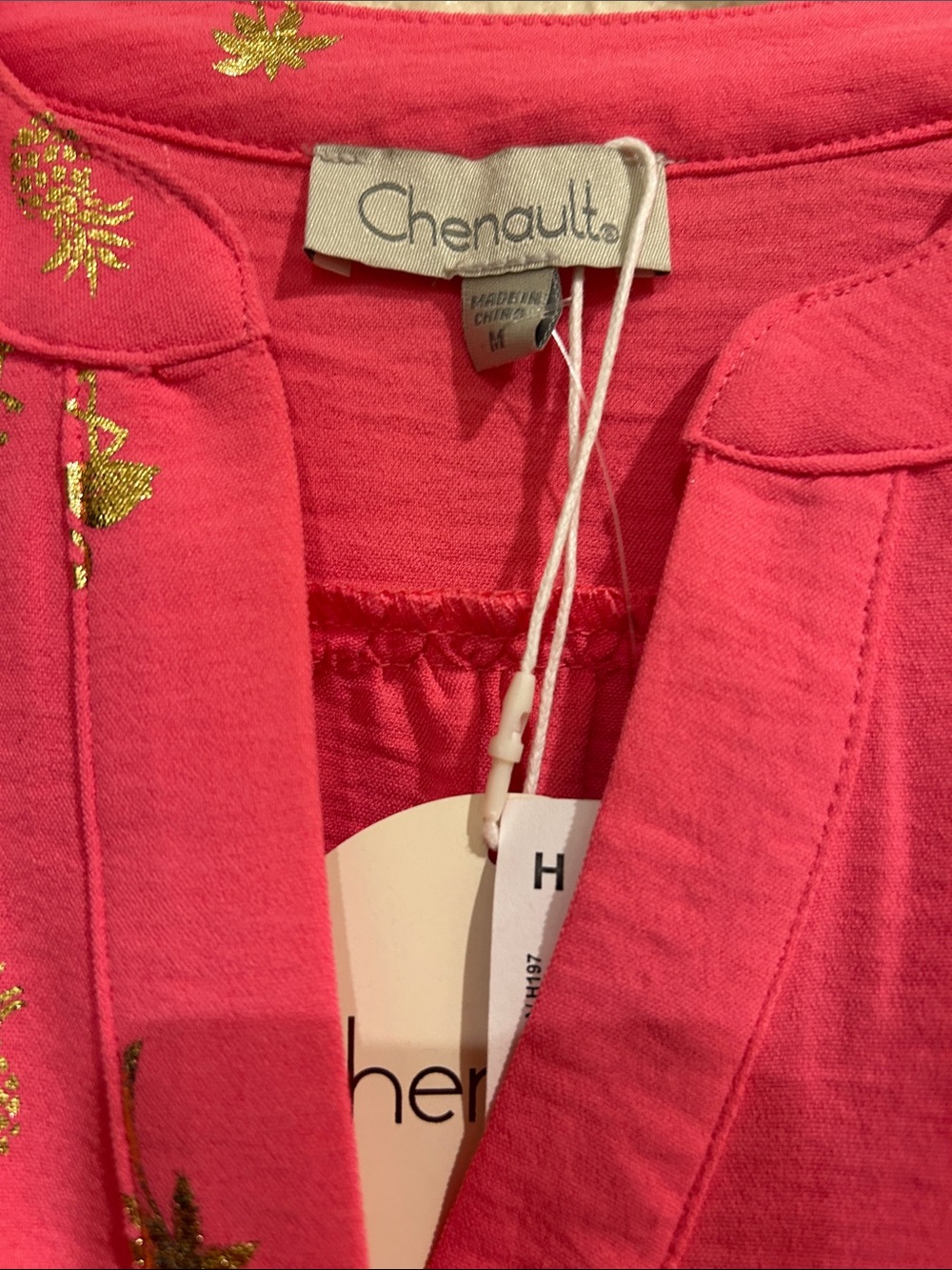 Chenault Coral Pink Short Sleeve V-Neck Blouse with Gold Pineapple Motif - Picture 3 of 7